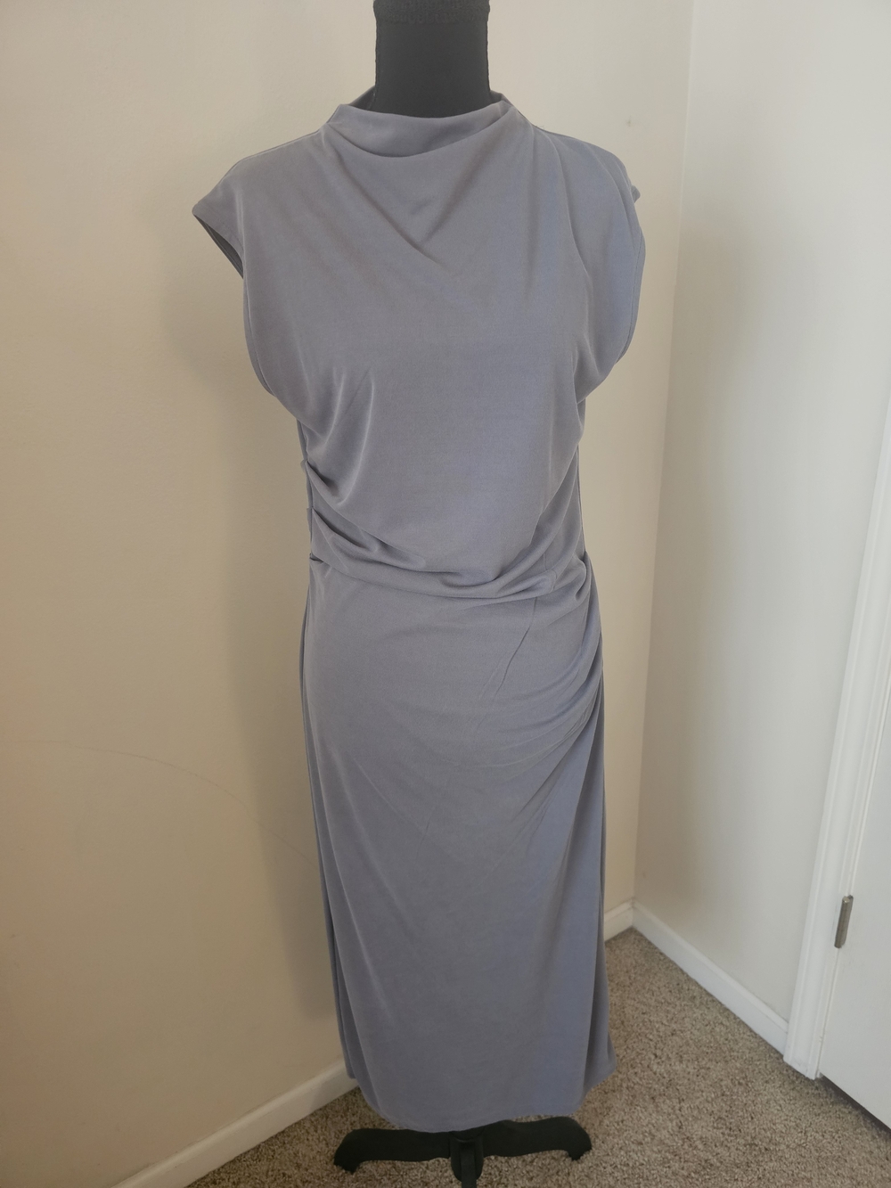 Old Navy Sleeveless Draped Maxi Dress in Light Gray